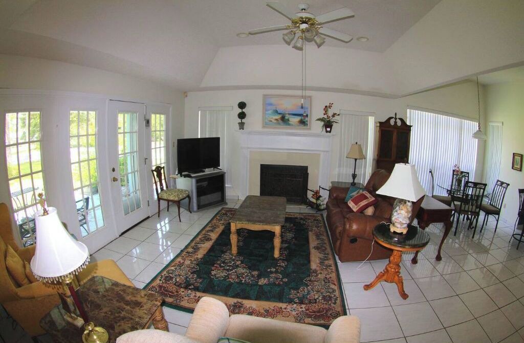Photo of Livingroom in Gautier