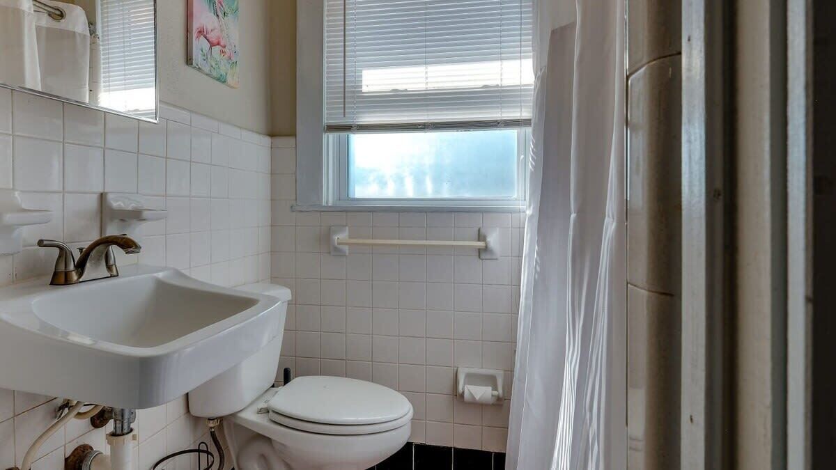 Photo of Bathroom in Savannah