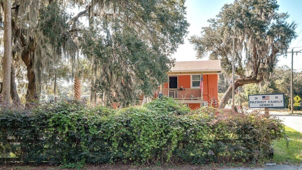 Photo of Others in Savannah