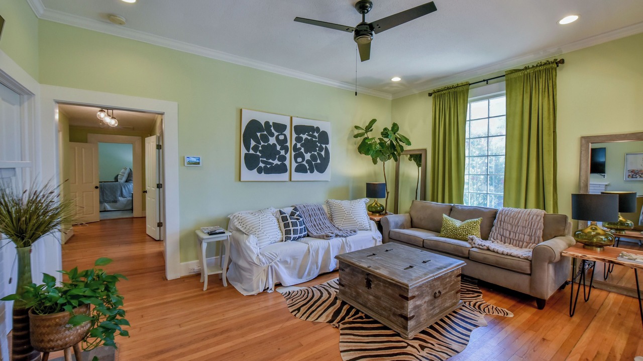 Photo of Livingroom in Northport