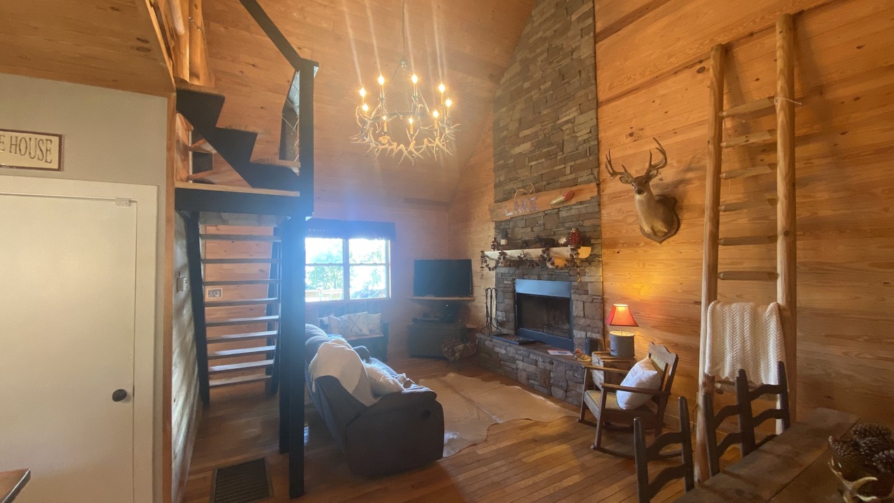 Photo of Livingroom in Double Springs