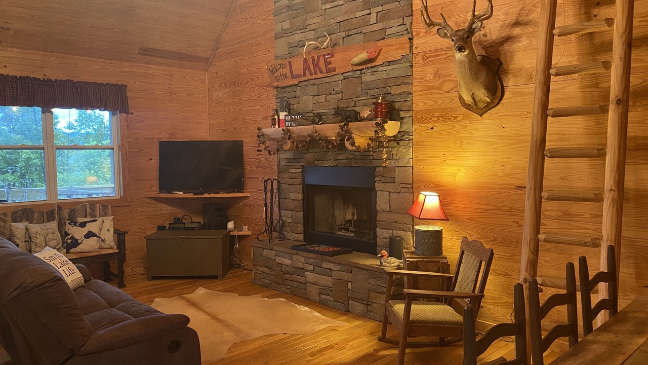 Photo of Livingroom in Double Springs
