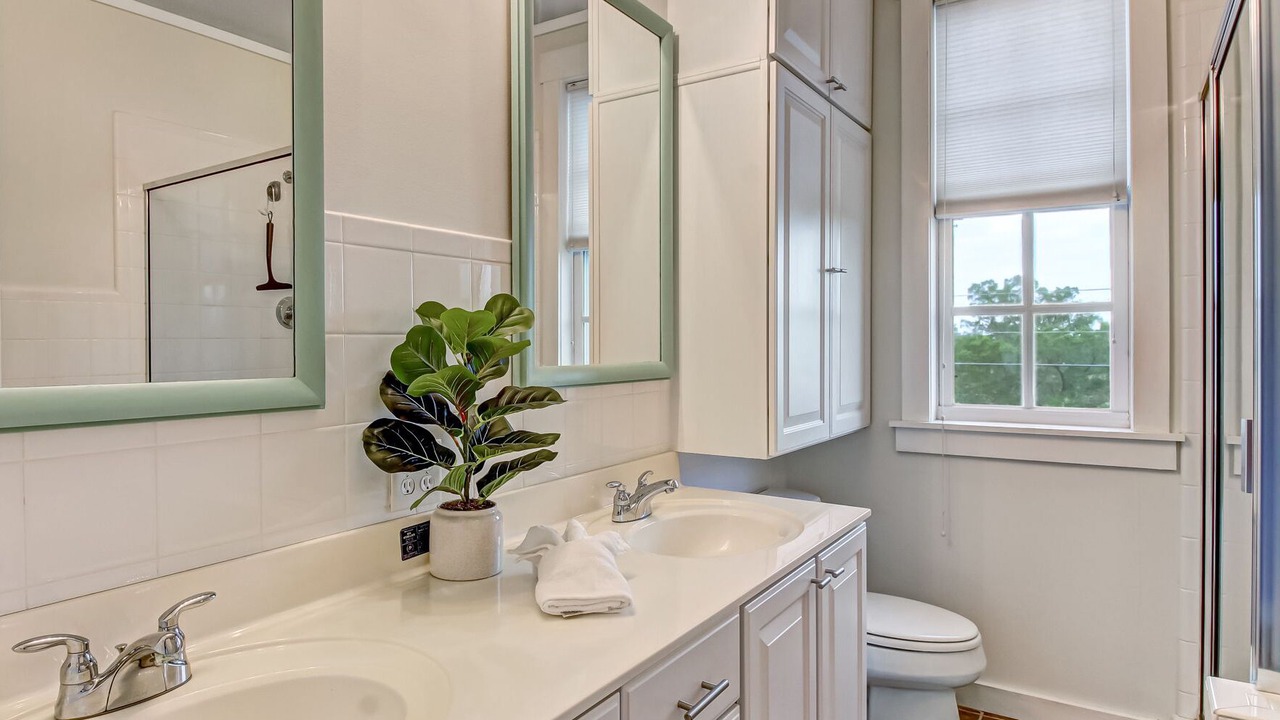 Photo of Bathroom in Tybee Island
