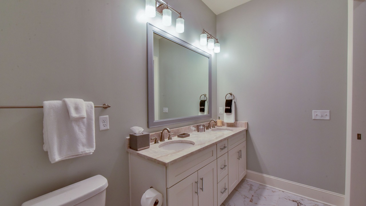 Photo of Bathroom in Tuscaloosa