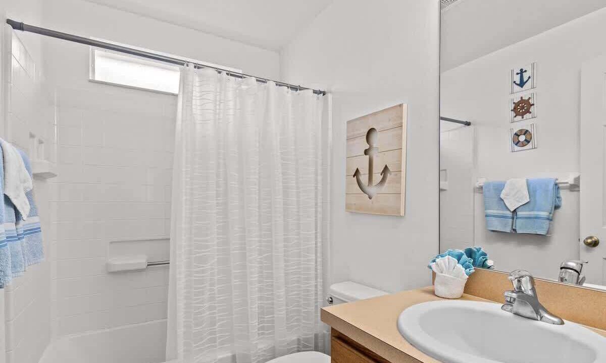 Photo of Bathroom in Haines City