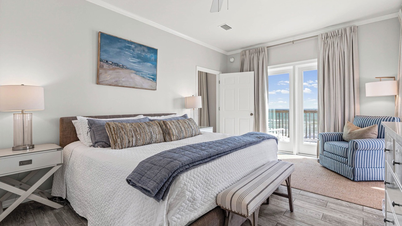 Photo of Bedroom in Dauphin Island