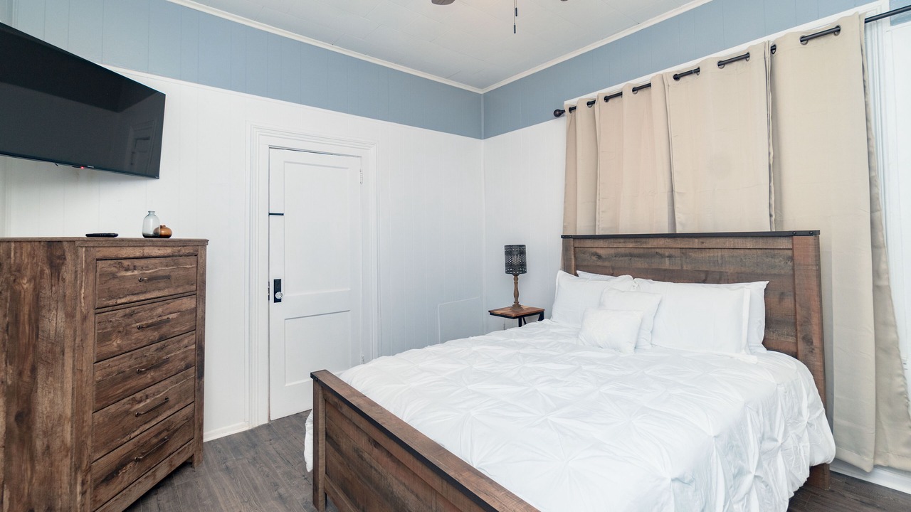 Photo of Bedroom in Montgomery
