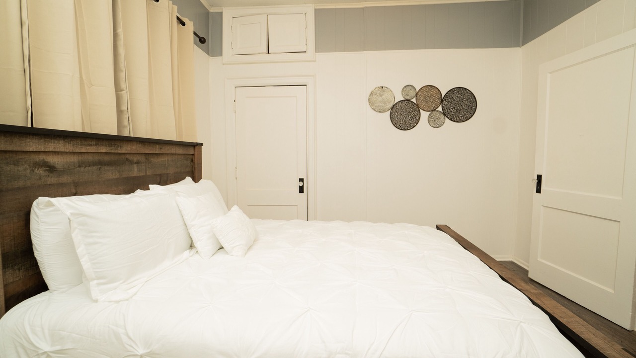 Photo of Bedroom in Montgomery