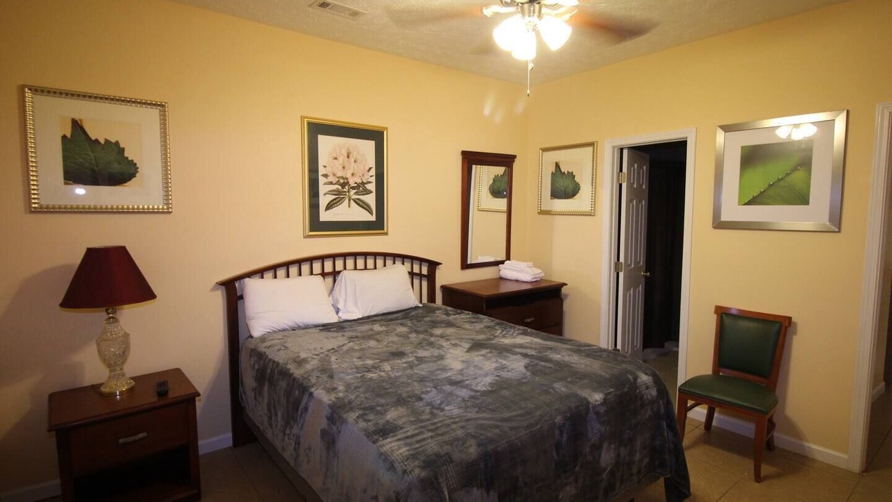 Photo of Bedroom in Cedar Grove