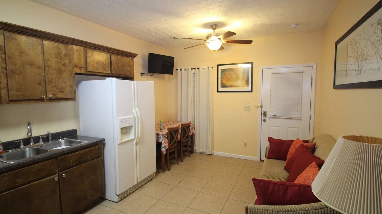 Photo of Livingroom in Cedar Grove