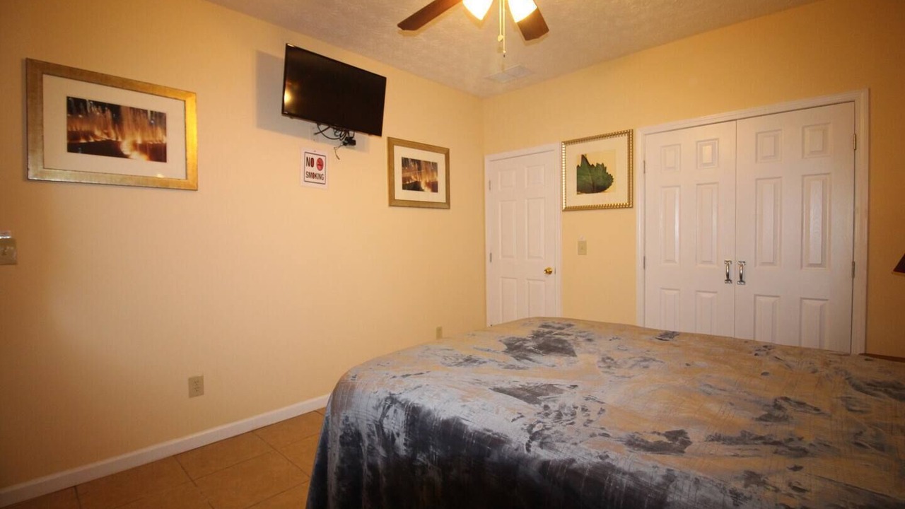 Photo of Bedroom in Cedar Grove