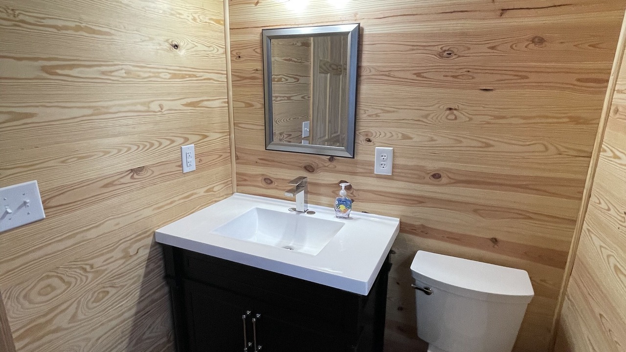 Photo of Bathroom in Groveoak