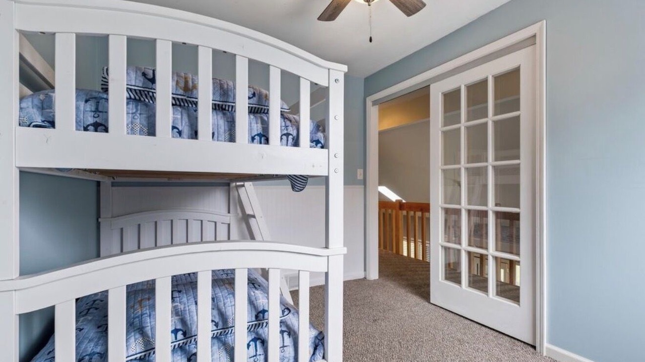 Photo of Bedroom in Canadian Lakes