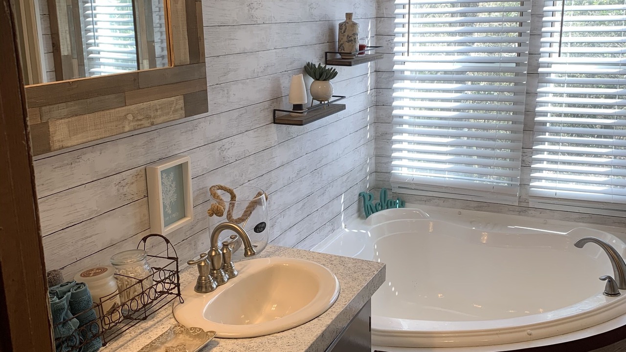 Photo of Bathroom in Live Oak