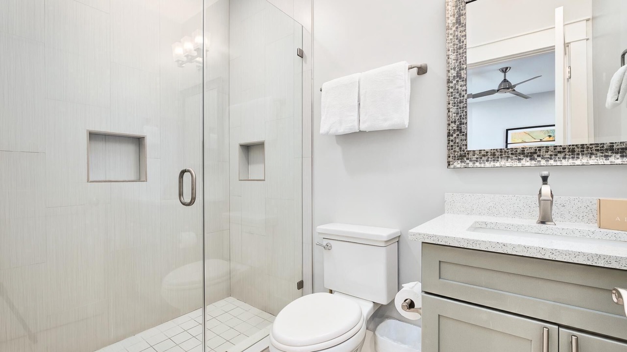 Photo of Bathroom in Tang-O-Mar