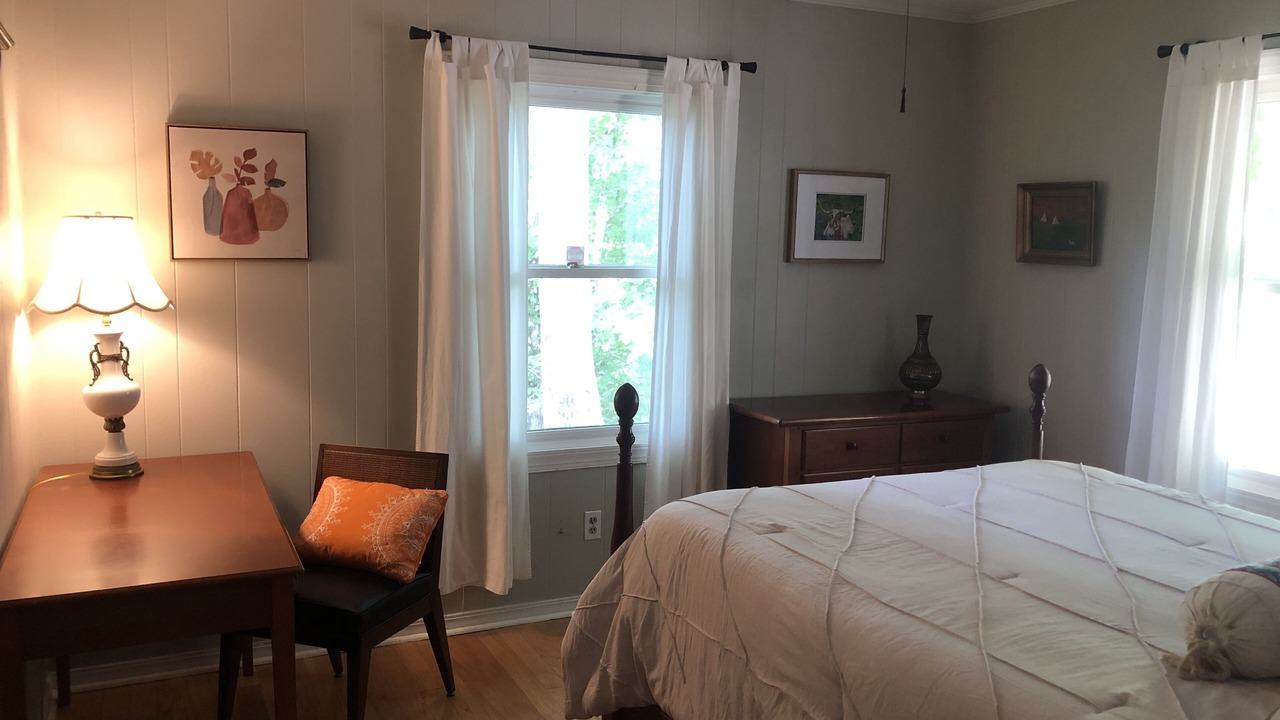 Photo of Bedroom in Northport