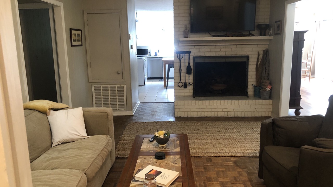 Photo of Livingroom in Northport