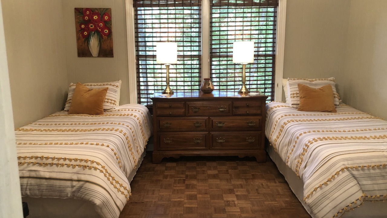 Photo of Bedroom in Northport