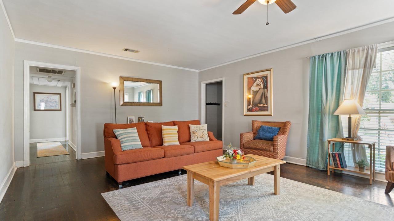 Photo of Livingroom in Montgomery