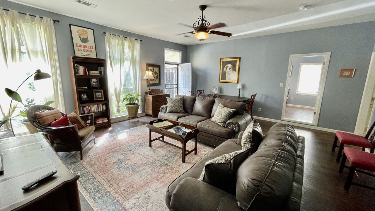 Photo of Livingroom in Druid City