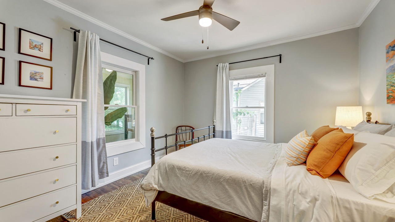 Photo of Bedroom in East Lake