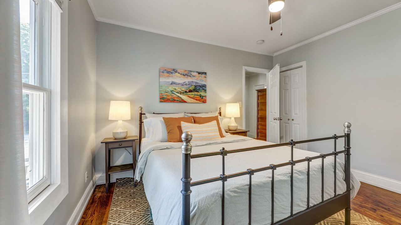 Photo of Bedroom in East Lake