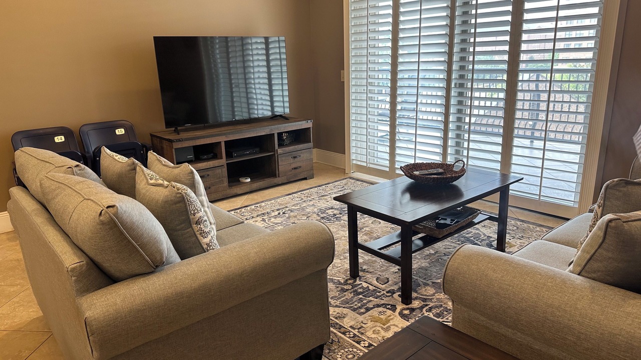 Photo of Livingroom in Auburn