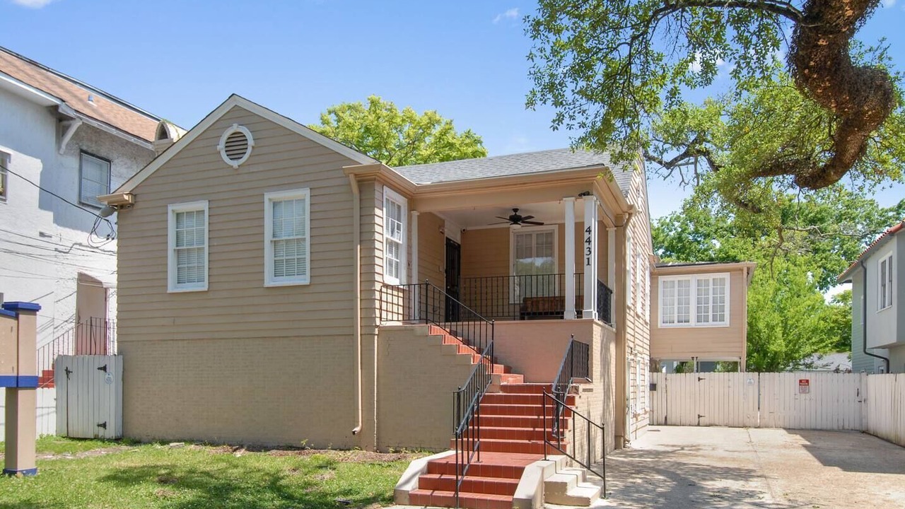 Photo of Outdoor in Mid-City