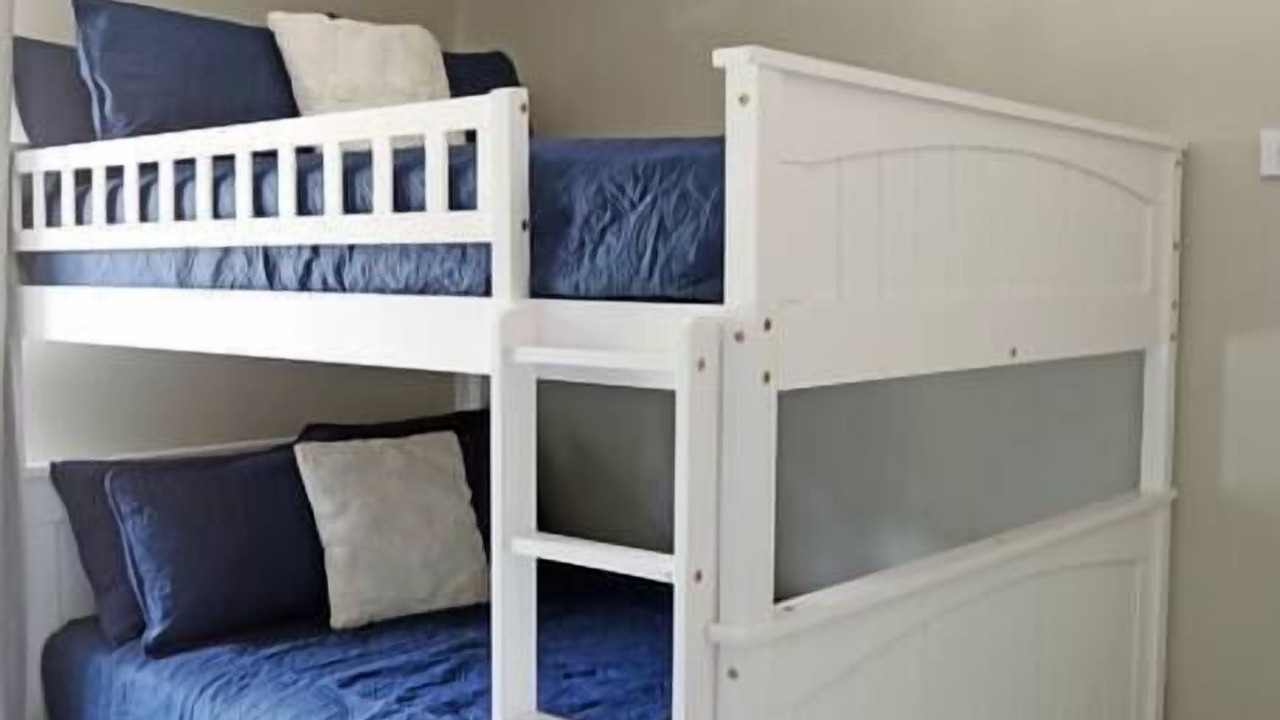Photo of Bedroom in Dauphin Island