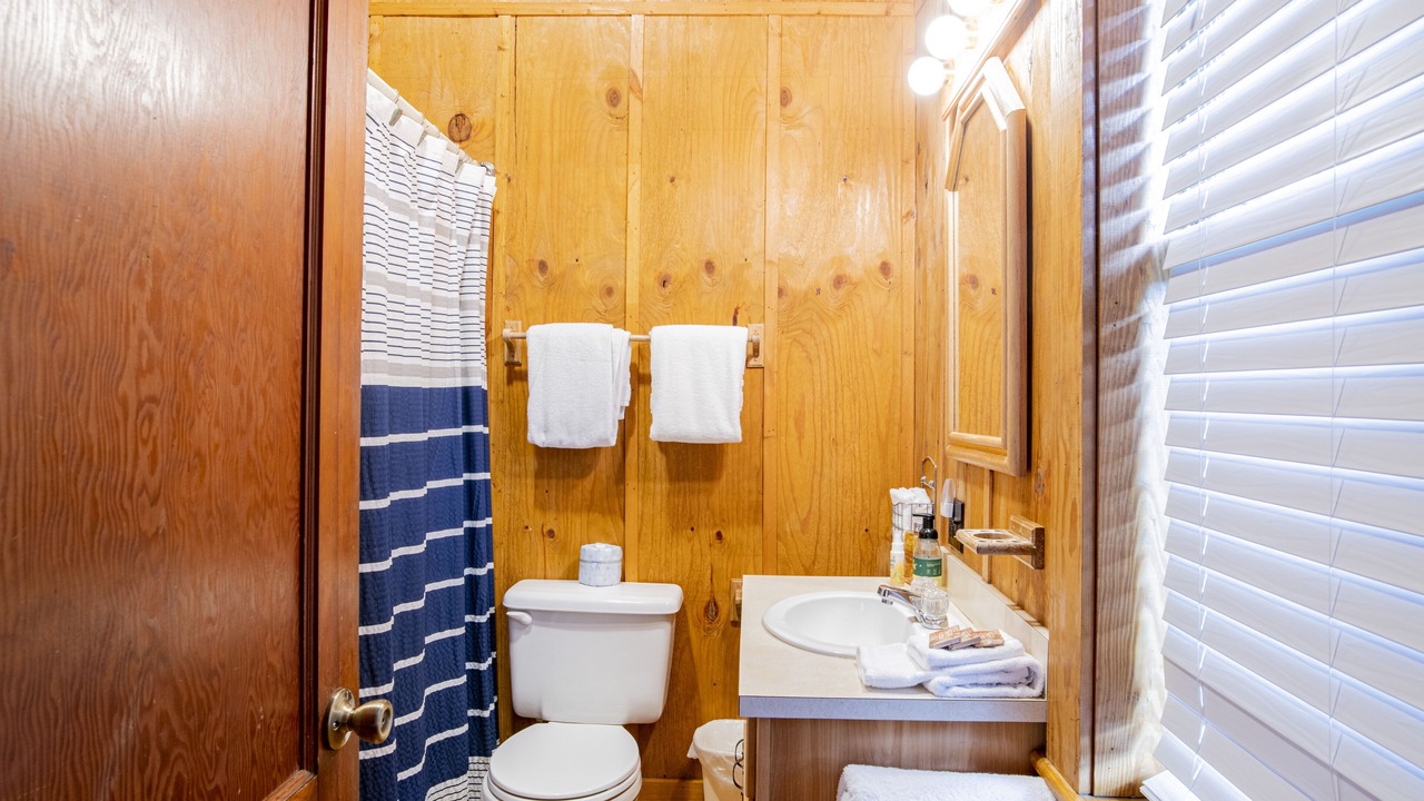 Photo of Bathroom in Foley