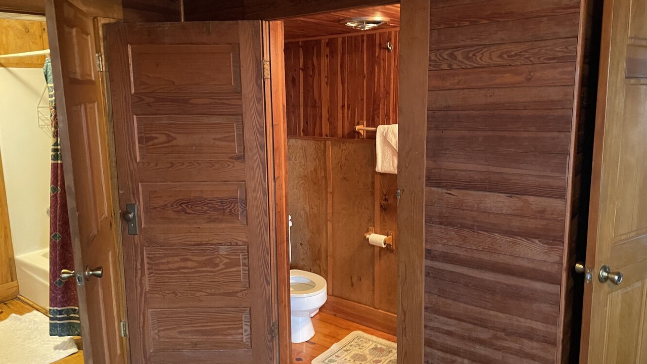 Photo of Bedroom in Foley