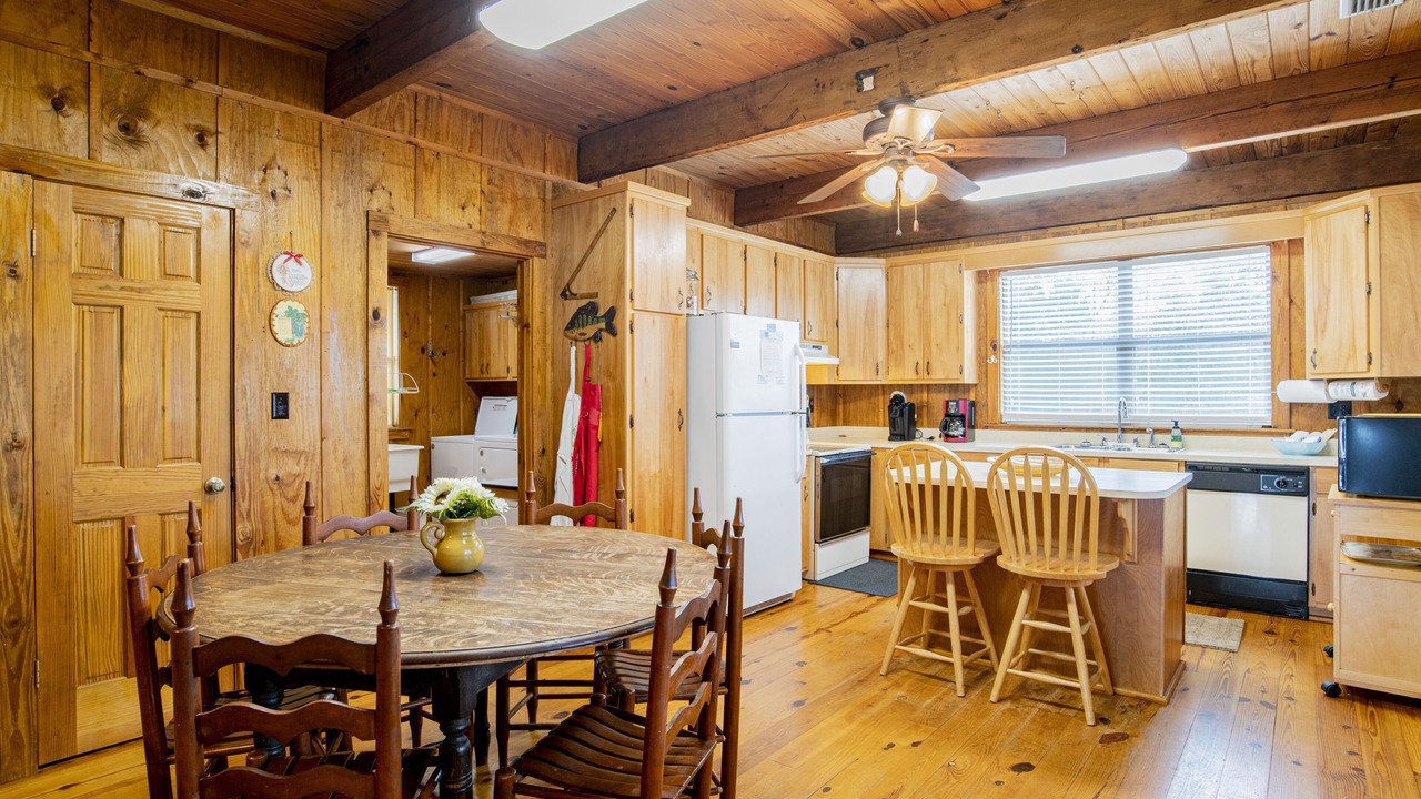 Photo of Kitchen in Foley