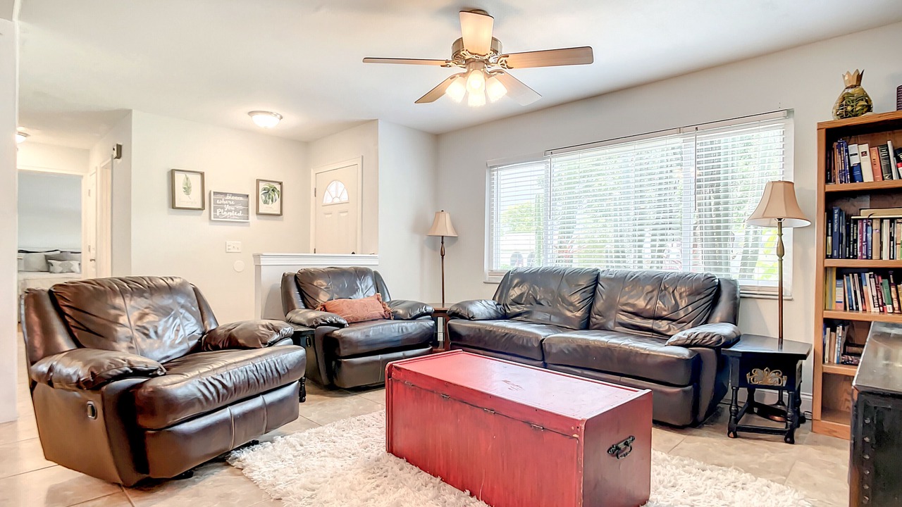 Photo of Livingroom in Port Orange