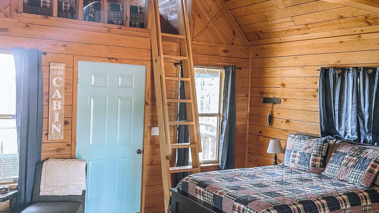 Photo of Bedroom in Lucedale