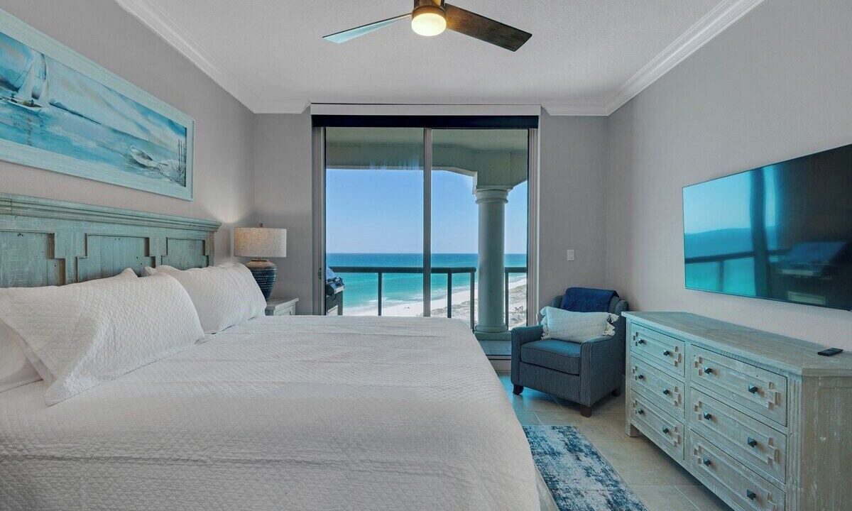 Photo of Bedroom in Pensacola Beach
