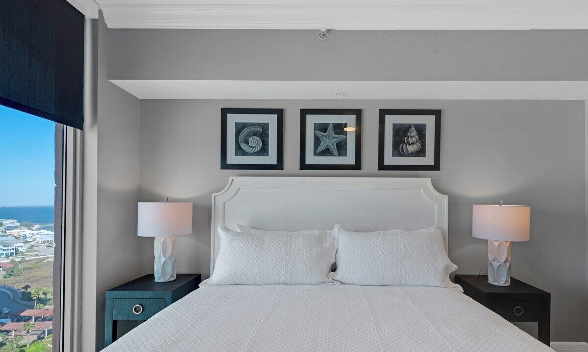 Photo of Bedroom in Pensacola Beach