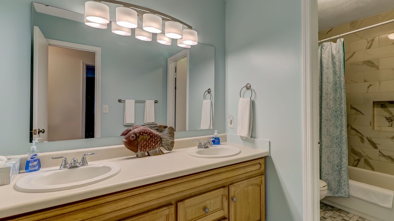 Photo of Bathroom in Fernandina Beach