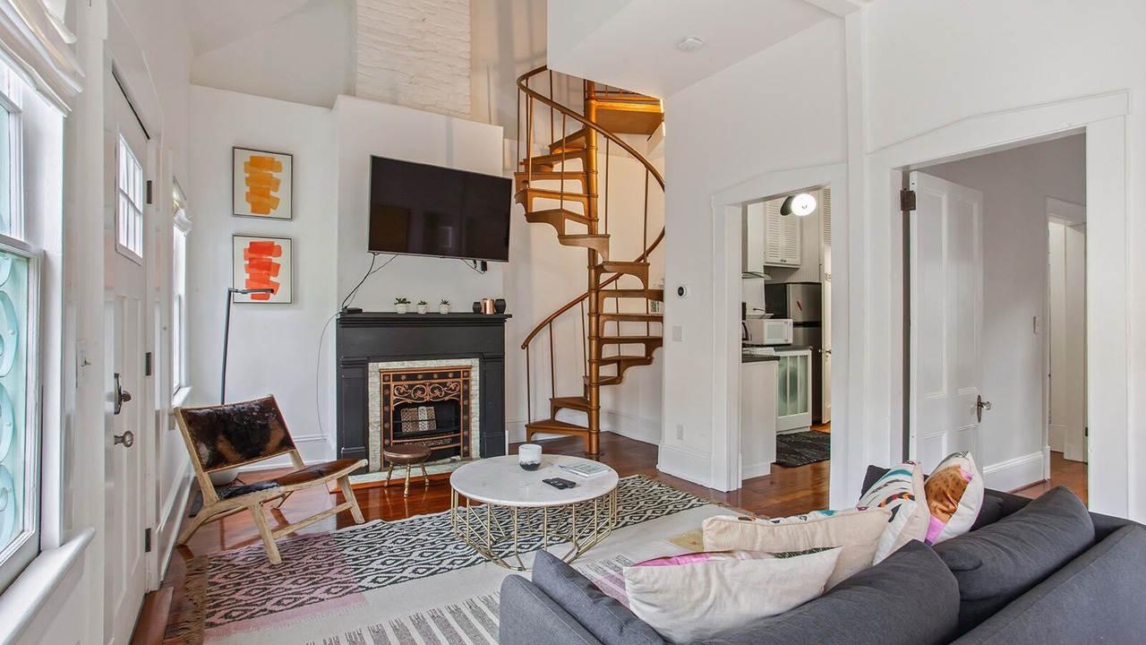Photo of Livingroom in Historic Downtown Savannah