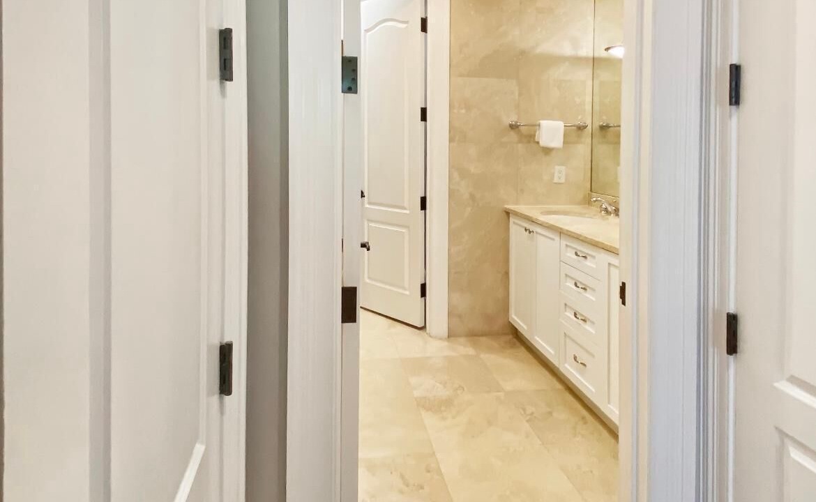 Photo of Bathroom in Baytowne Wharf