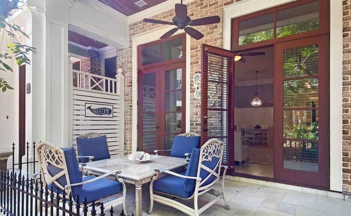 Photo of Outdoor in Baytowne Wharf