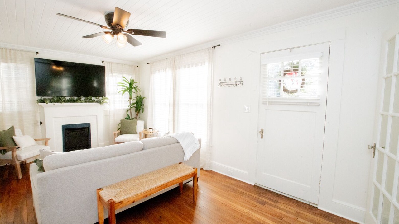 Photo of Livingroom in Thomasville