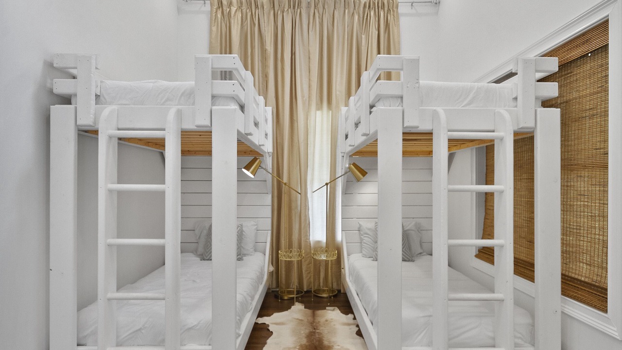 Photo of Bedroom in Northport