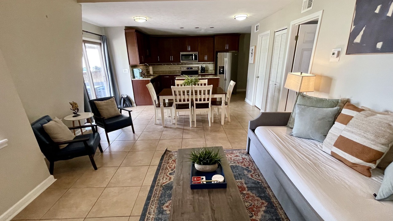 Photo of Livingroom in Auburn