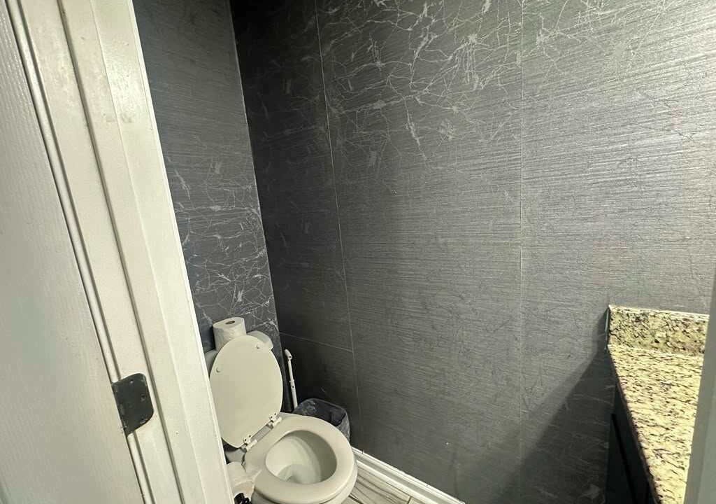 Photo of Bathroom in Southwestern