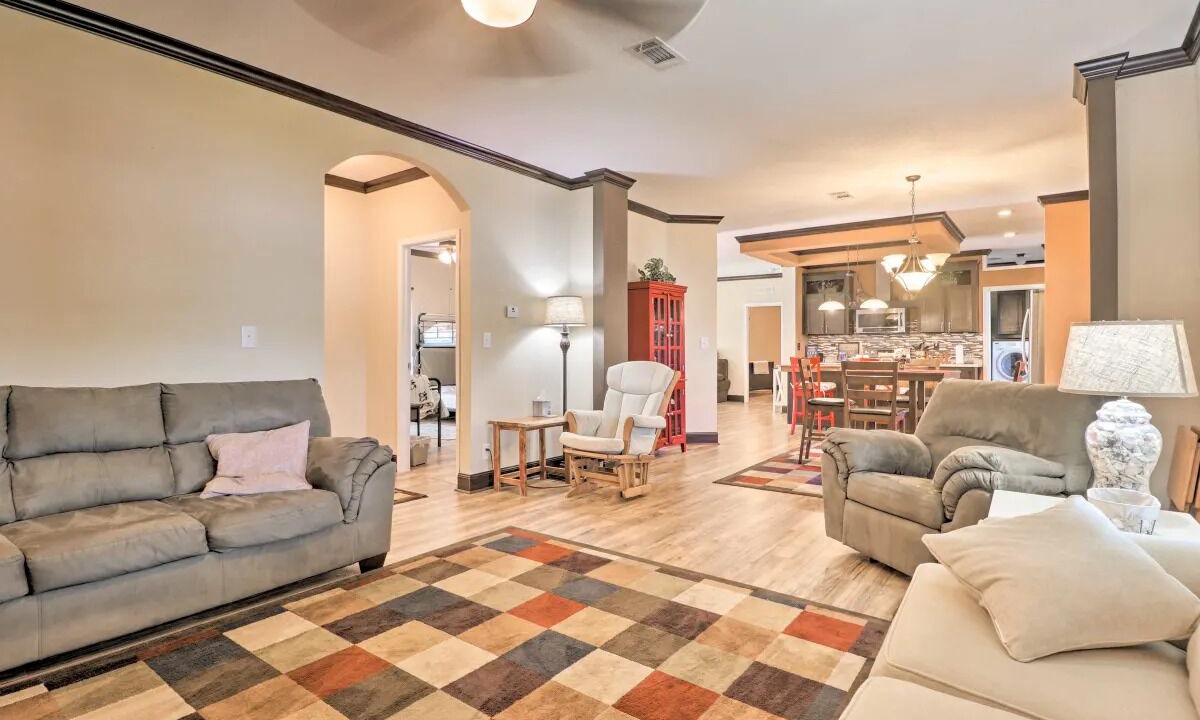 Photo of Livingroom in Milledgeville