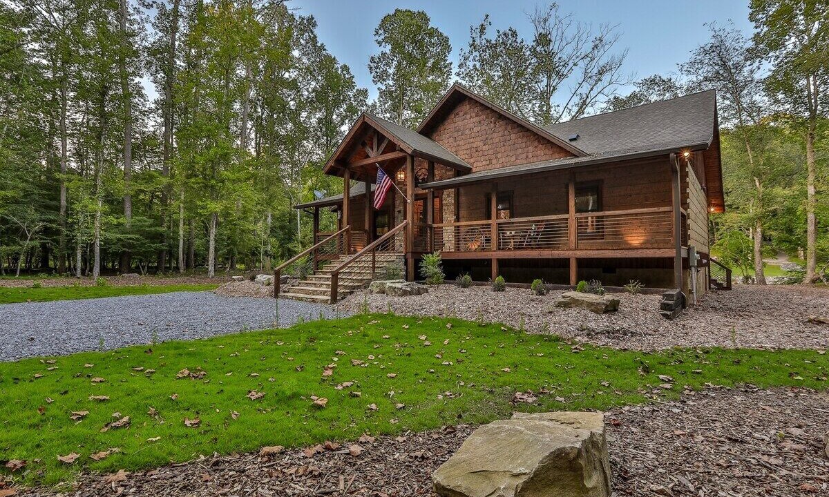Photo of Others in Ellijay