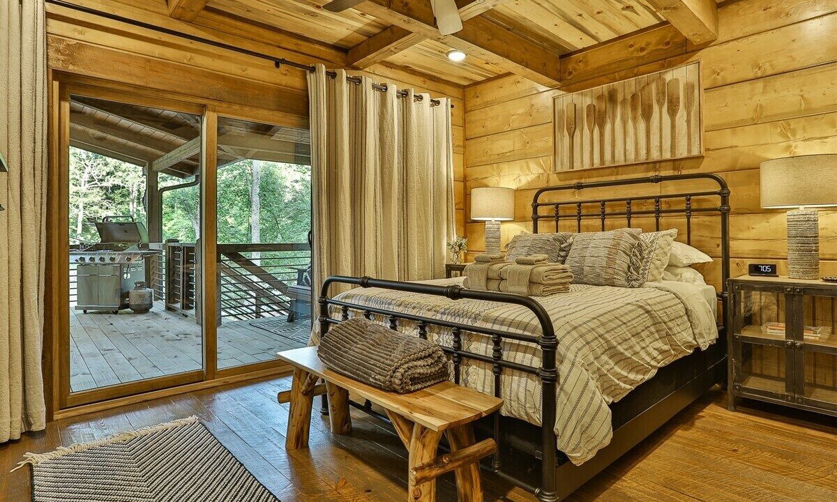 Photo of Bathroom in Ellijay