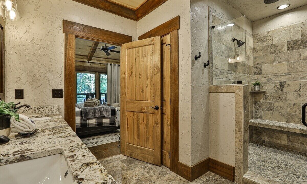 Photo of Bathroom in Ellijay