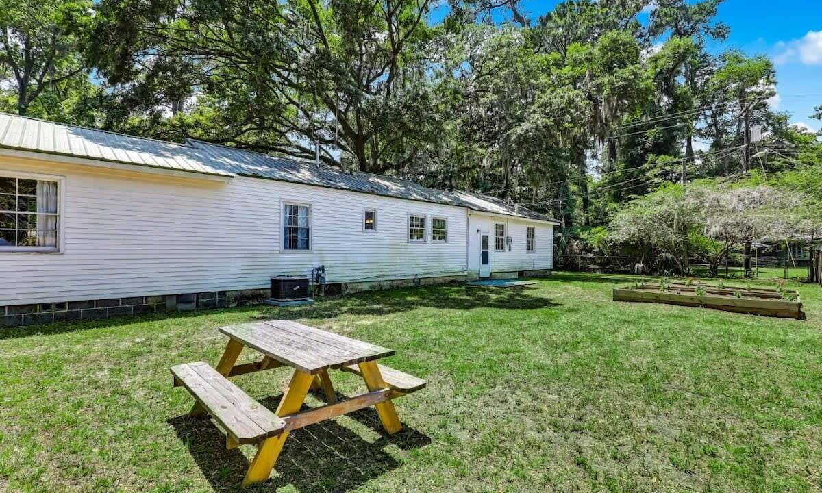 Photo of Others in Isle of Hope Historic District