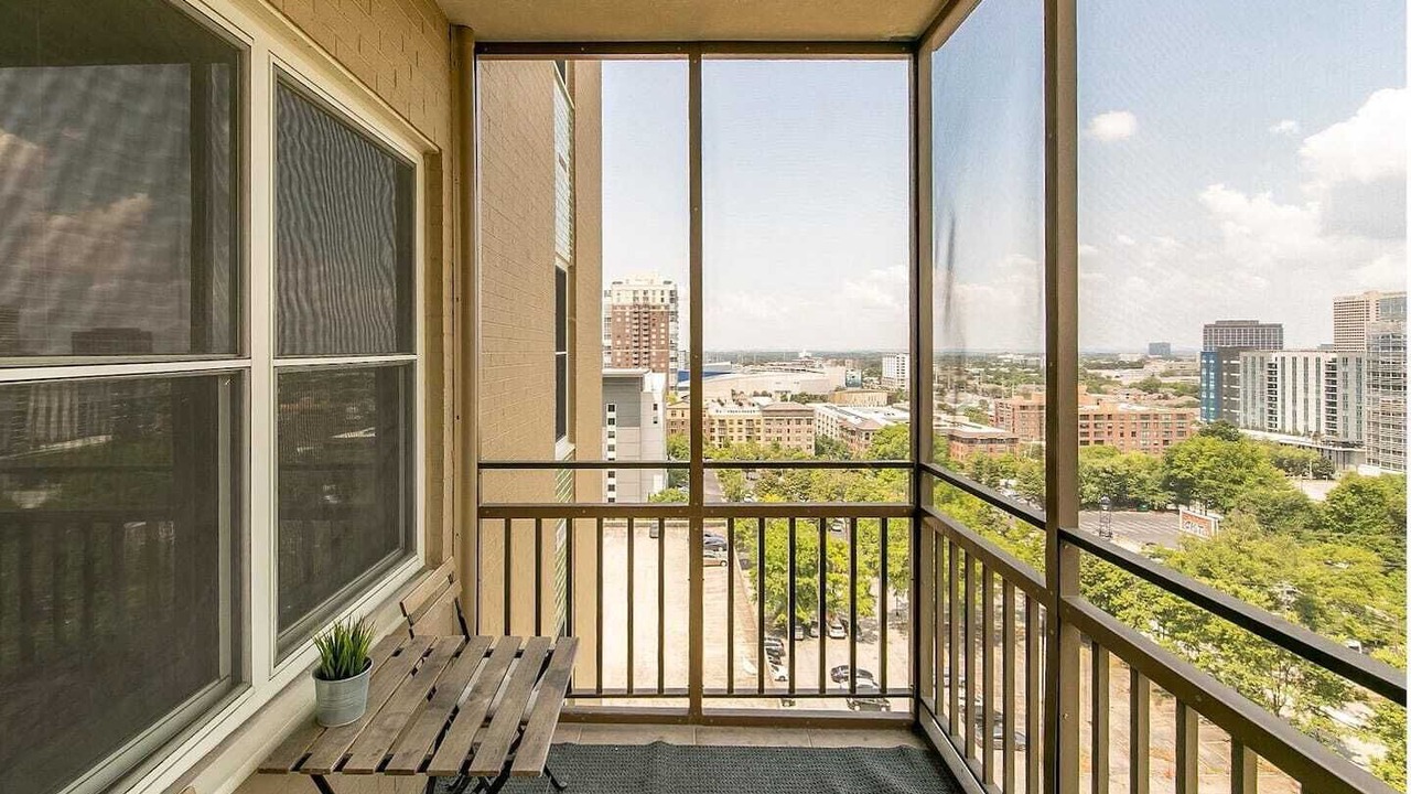 Photo of Patio Balcony in Downtown Atlanta